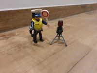 Playmobil 70304 Polizist mit Blitzer Nordrhein-Westfalen - Dinslaken Vorschau