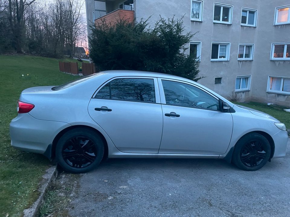 Toyota Corolla 1.6 Benzin  2013 BJ in Iserlohn