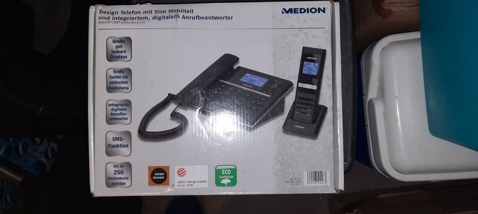 Telefon von Medion mit einem Display in Remscheid