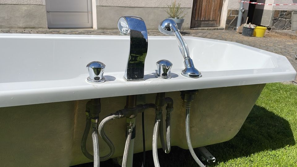 8 eckige Badewanne in Naunhof