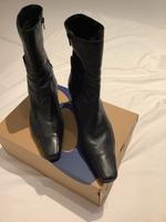 Daniel Hechter Stiefeletten Größe 39 schwarz Hessen - Schwalmstadt Vorschau
