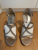 Stuart Weitzman Pumps Glitzer Gr. 38 Düsseldorf - Oberkassel Vorschau