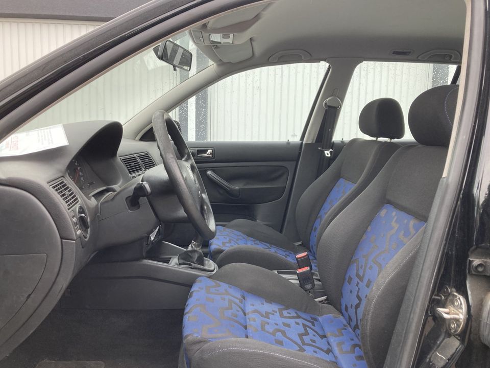 VW Golf lV, Klima, 5-türig, 154000km, ZV mit FB, TÜV 06/2025 in Lilienthal