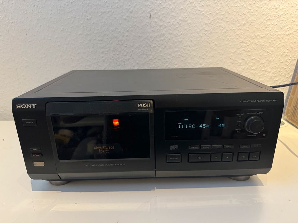 Sony CDP-CX55 Compact Disc Player 50+1 CD Player in Berlin