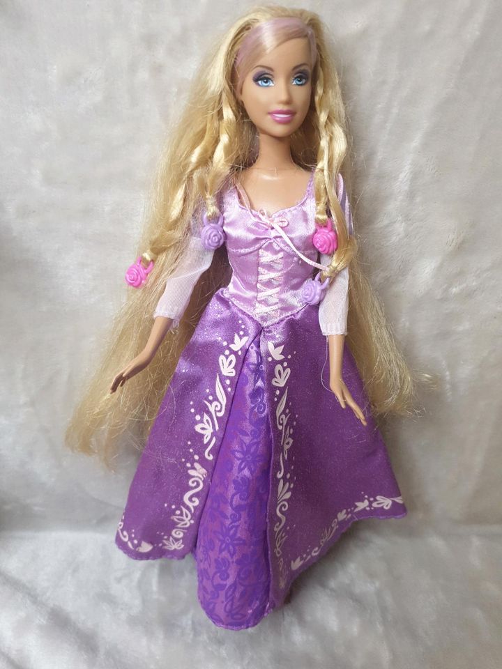 Barbie Rapunzel Zauber Haarspiel in Eppstein