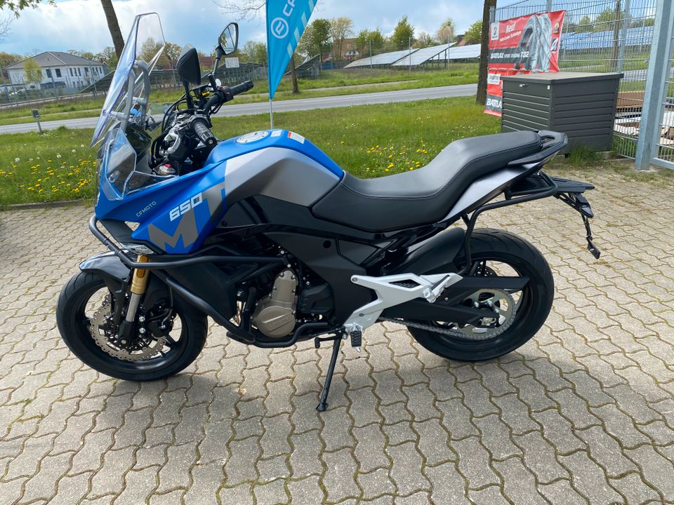 CFMOTO 650MT mit Sturzbügel und Kofferträger UND 4Jahre Garantie in Walsrode