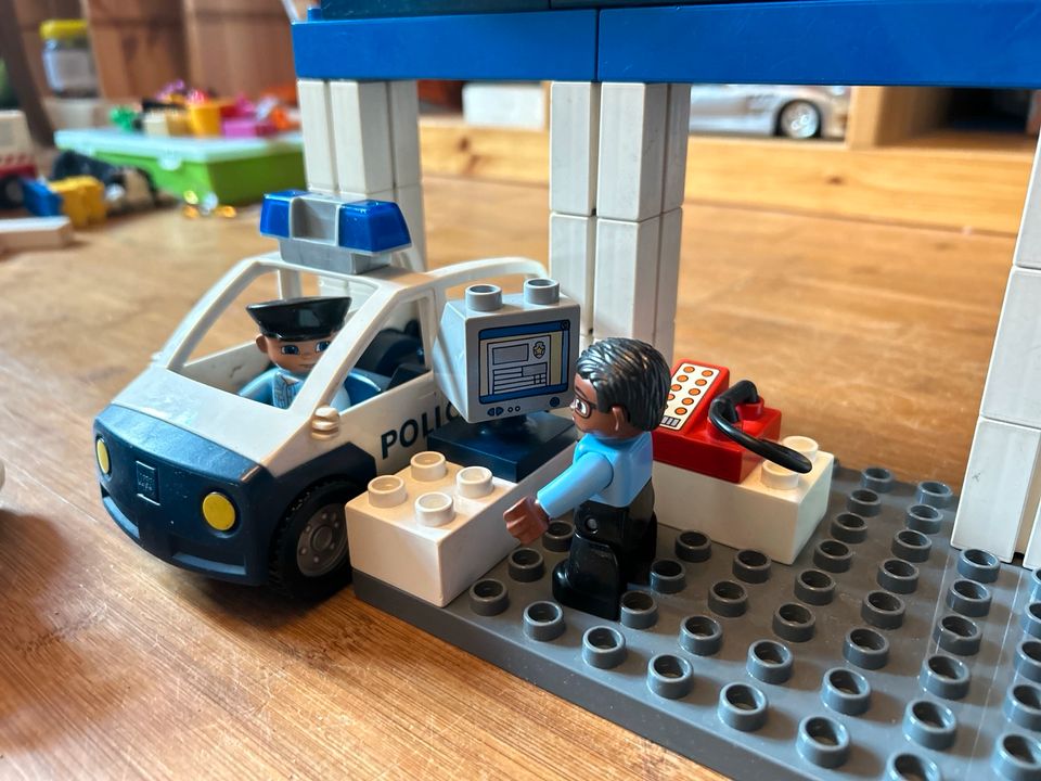 Lego Duplo Sets Polizei Bahnhof Tankstelle Safari Bus Wohnhaus in Dresden