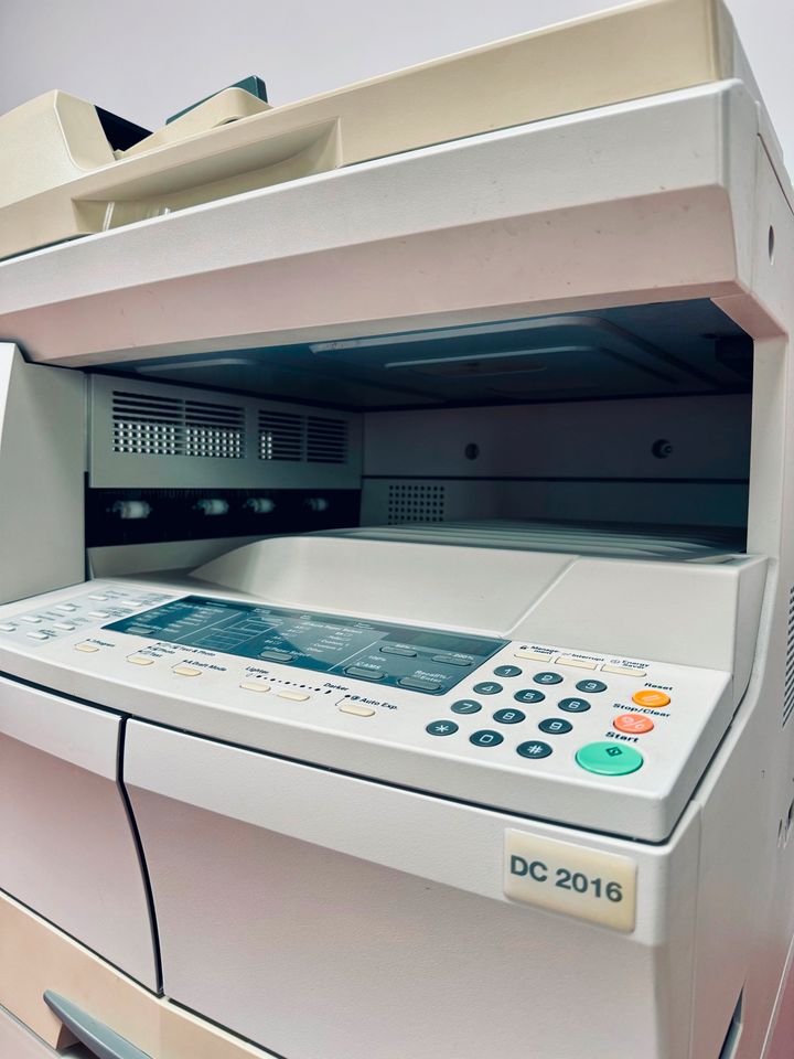 Kopierer Triumph-Adler DC2016 Laserdrucker schwarz - weiß DIN A4 in Frankfurt am Main