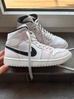 Jordan 1 mittelhoch hellrosa (Damen) EUR 40 Hessen - Hohenstein Vorschau