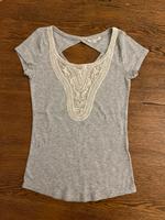 T-Shirt Top M Bluse Sweatshirt Langarmshirt Pullover Jeans Hose Berlin - Lichtenberg Vorschau