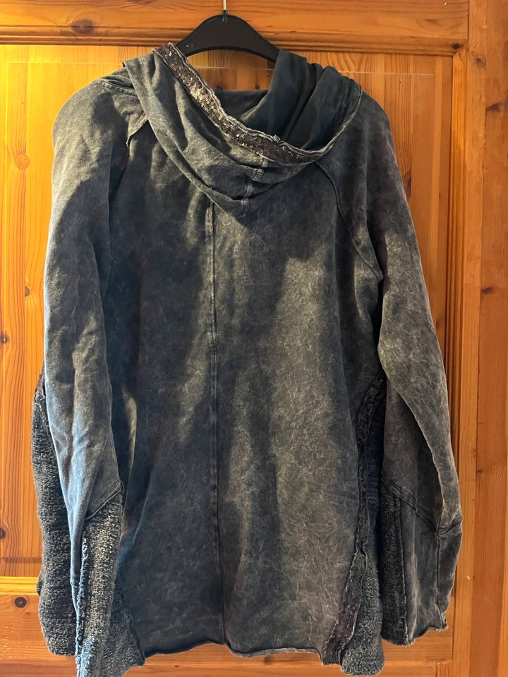 Jacke mit Kapuze von Tredy, Grautöne, Gr. 42, Glitzer ❣️ in Gießen