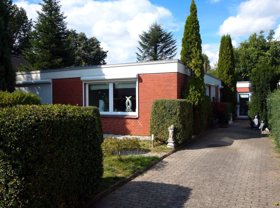 Großer gepflegter ebenerdiger Flachdach-Bungalow in Stadtrandlage in Marne / Nordsee in Marne