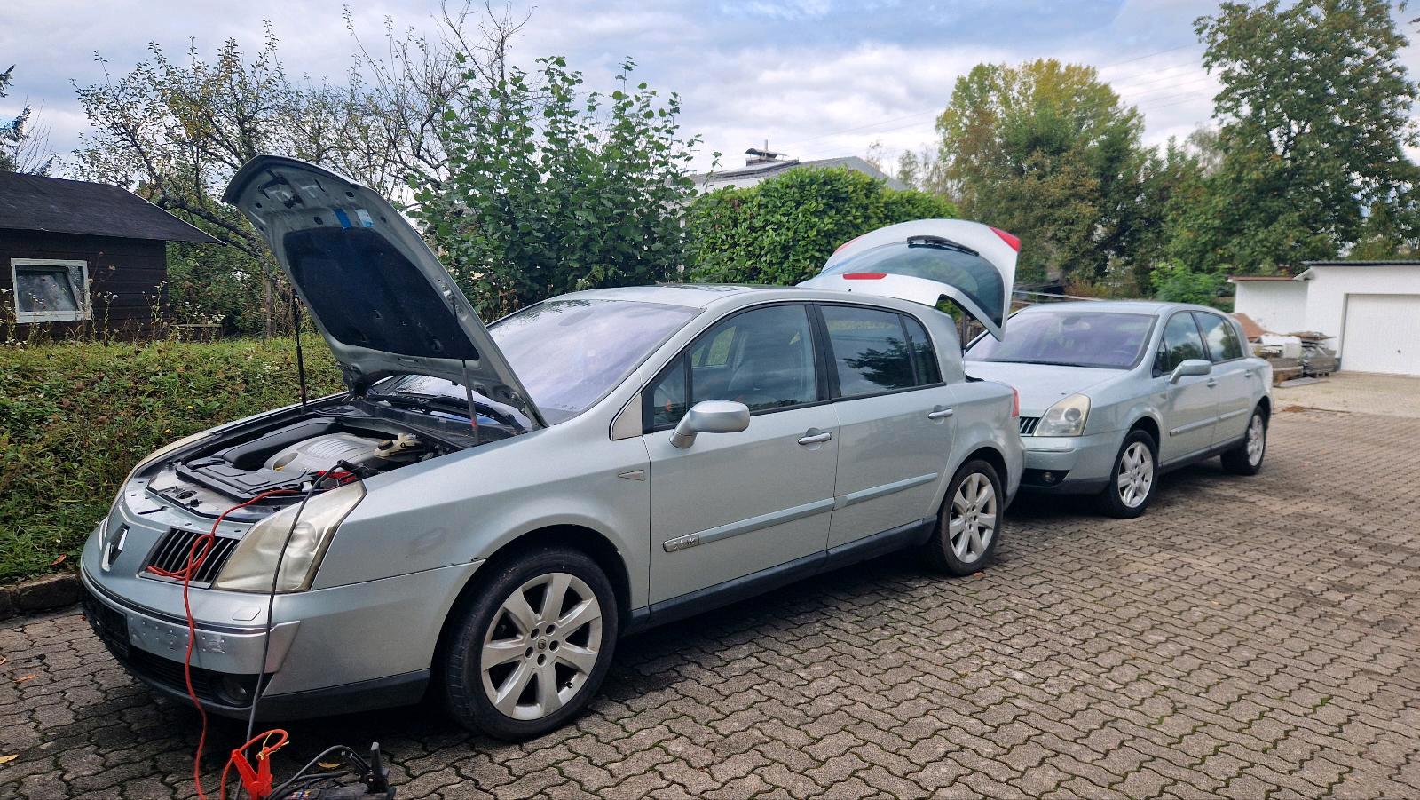 Abbildung des Autos 2 x Renault Vel-Satis In…