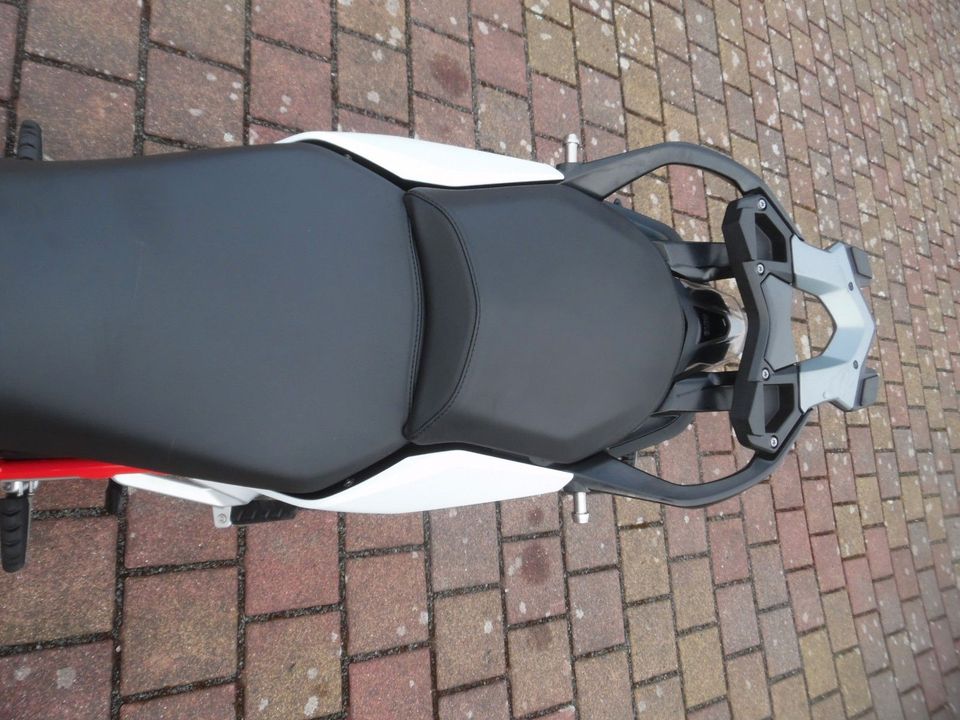 BMW R 1200 R ABS ESA ASC RDC HG Keyless Schalta Wind in Buseck