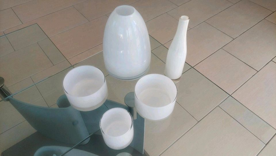 Schalen und Vasen in Geestland