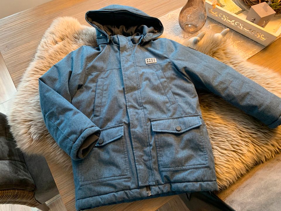 LEGO Wear Parker Gr. 122 Blau Kapuze Winterjacke Jacke in Papenburg