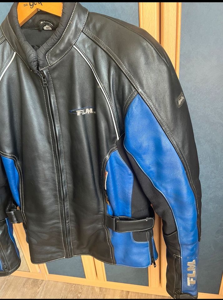 Sehr schöne FLM Damen Motorrad Leder Jacke gr 42 in Syke