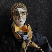 Pierrot Puppe mit Porzellankopf, -händen, -füßen - Länge 45 cm Niedersachsen - Hemmingen Vorschau