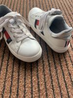 Sneaker Sportschuh Tommy Hilfiger Gr. 36 Kinder Mecklenburg-Vorpommern - Wittendörp Vorschau