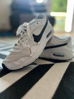 Nike Schuhe  Groß 37,5 Kr. Dachau - Dachau Vorschau