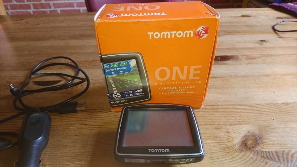 Navi TomTom ONE, alte Kartendaten westliches Mitteleuropa in Nürnberg (Mittelfr)