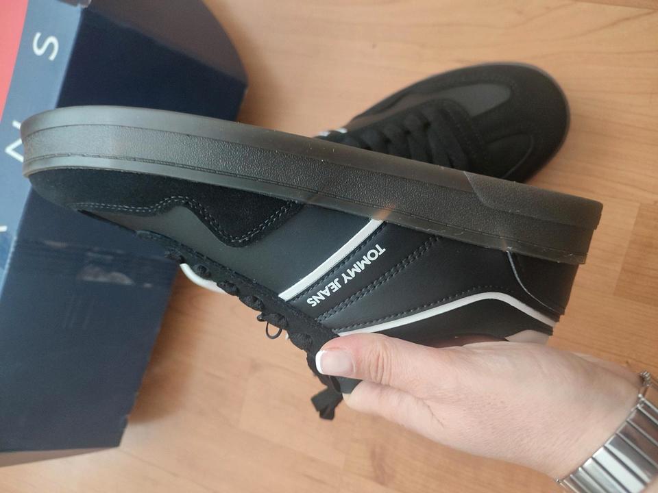 Tommy Hilfiger, Tommy Jeans Damen Sneaker, Neu mit Etikett in Aachen