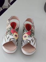 Sommersandalen von Pikolinos, neu, Leder farbig, Gr. 40 Baden-Württemberg - Schwäbisch Gmünd Vorschau