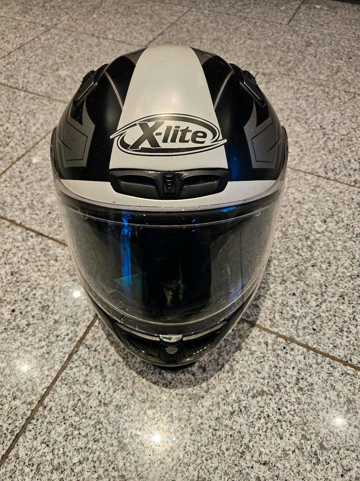 Motorrad Helm in Lykershausen