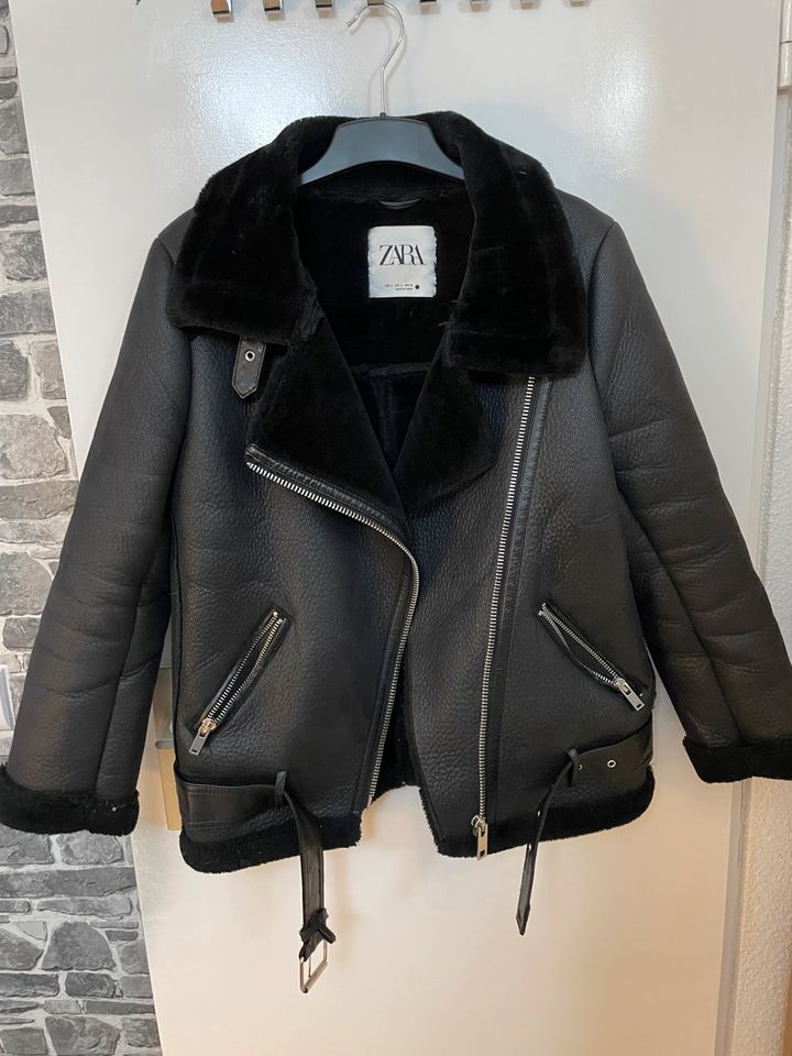 Zara Jacke S in Berlin