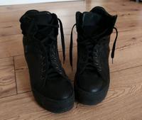 Stiefeletten/Schnürstiefel/Boots von Bata schwarz, Plateau, Gr 39 Baden-Württemberg - Esslingen Vorschau