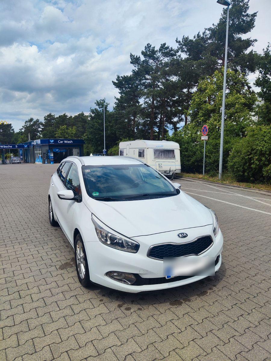Abbildung des Autos Kia cee&#x27;d Sportswag…