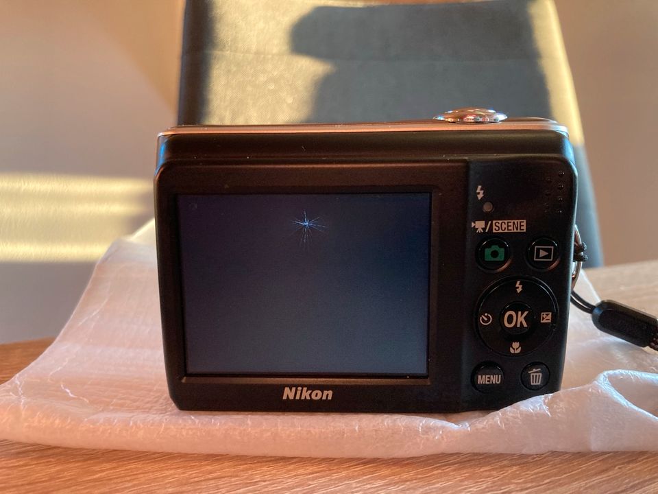Digitalkamera Nikon Coolpix L21 in Calberlah