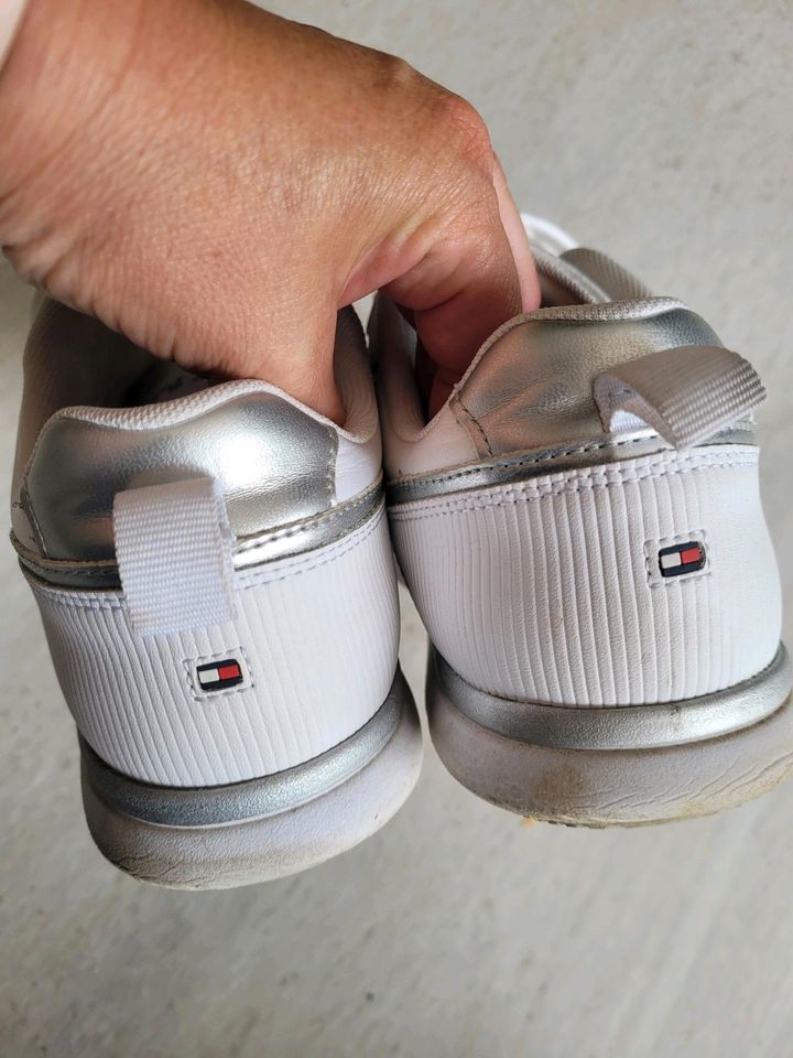 Schuhe Sneaker von "Tommy Hilfiger" in Gr. 39 in Hiltrup