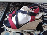 Keilabsatz Riemchen Sandalen v.TomTailor Gr 36 Niedersachsen - Damme Vorschau