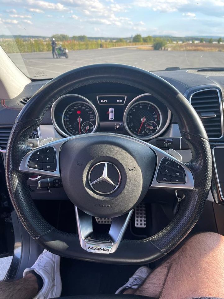 MERCEDES GLE 43 AMG COUPÉ ALL BLACK in Calden