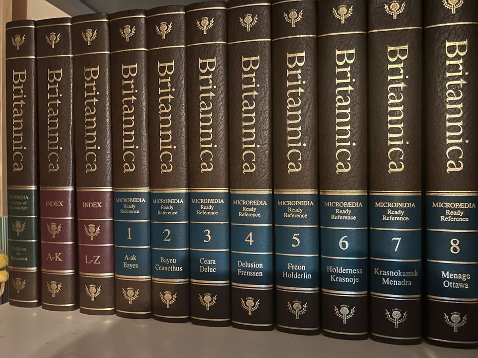 The New Encyclopaedia Britannica - Komplett 32 Bände - wie NEU in Haan