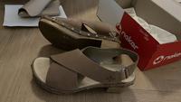 NEU; Echt Leder Rieker Sommerschuhe Größe 38; beige, nie getragen Altona - Hamburg Groß Flottbek Vorschau