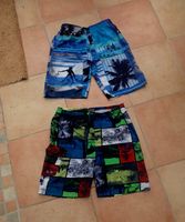 2 Badehosen bunt blau Shorts Gr. Xs 146/152 Badeshorts Schleswig-Holstein - Ahrensburg Vorschau