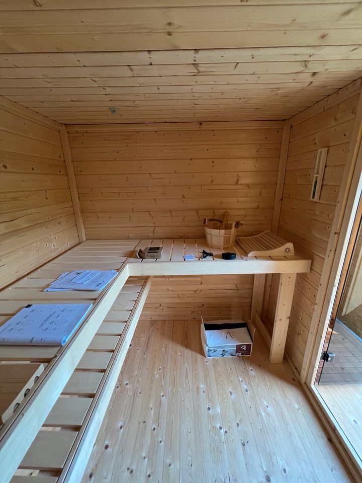 Saunahütte | Gartenhütte | Gartenhaus | Sauna inkl. Außendusche in Ladelund