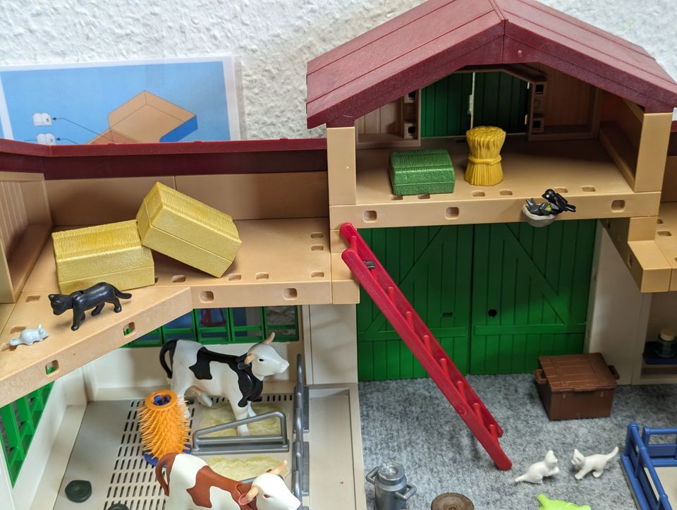 Playmobil 5119 Bauernhof mit Silo + Traktor und viele extra Tiere in Dortmund