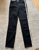 MAC schwarze Jeans Gr. 42/34 Hessen - Oberursel (Taunus) Vorschau