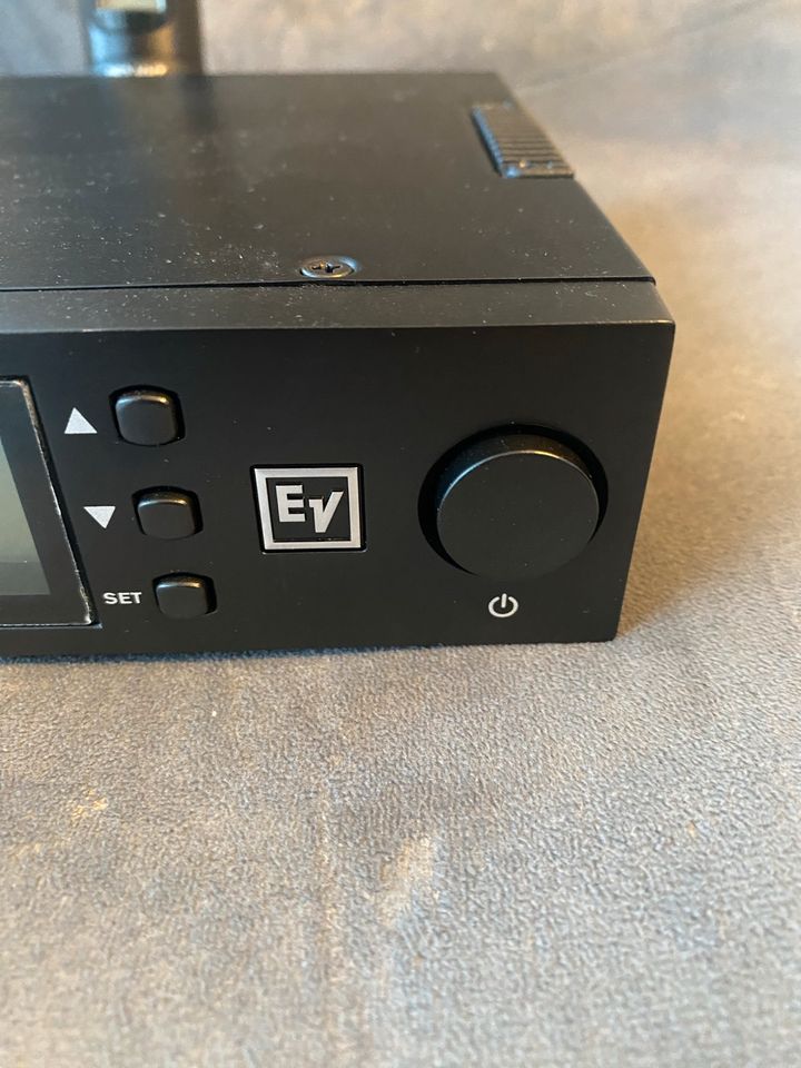 EV Electro-Voice Shure Sennheiser db in Bad Lippspringe