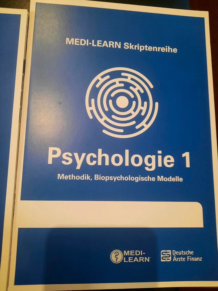 Psychologie Skripte von medi-learn + Exsamensfragen Neu in Essen