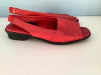 Sandalen rot 1x getragen 25 Euro München - Laim Vorschau