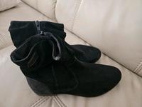 Stiefeletten Gr. 41 schwarz Herbst Nordrhein-Westfalen - Windeck Vorschau