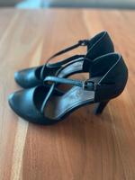 S. Oliver Pumps, schwarz, Leder, Absatz 9cm, Gr. 36 Sachsen - Radebeul Vorschau