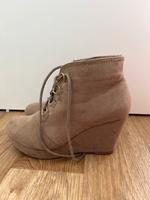 Just FAB Schuhe Keilabsatz Pumps Gr. 37 Sachsen-Anhalt - Halle Vorschau