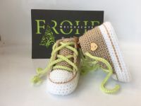 Babyschuhe Chuck 10cm 3-6Monate Herz Beige Strick Handarbeit Neu Niedersachsen - Lohne (Oldenburg) Vorschau