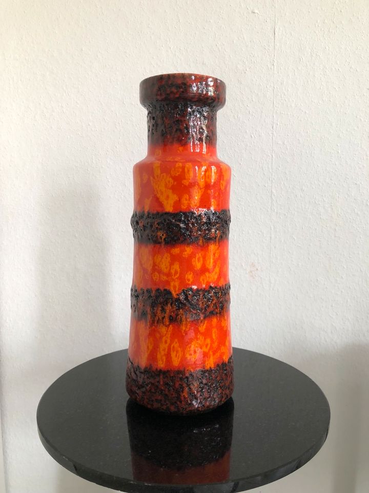 Große SCHEURICH Keramik Lava Vase in Orange, Modell 205/32 in Berlin