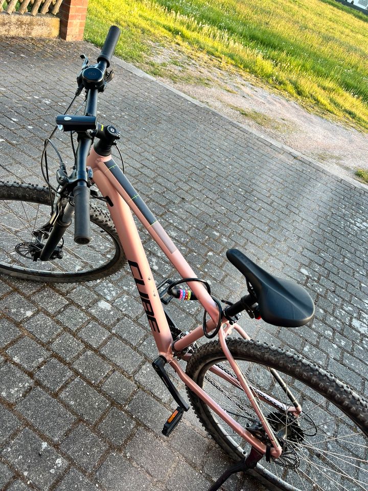 Cube Damen Fahrrad 29 Zoll, wie neu in Schwandorf